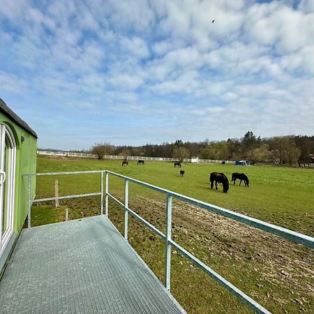 Glamping - Stylova Maringotka V Srdci Ladova Kraje, Pobliz Hlavniho Mesta Prahy Stribrna Skalice Εξωτερικό φωτογραφία